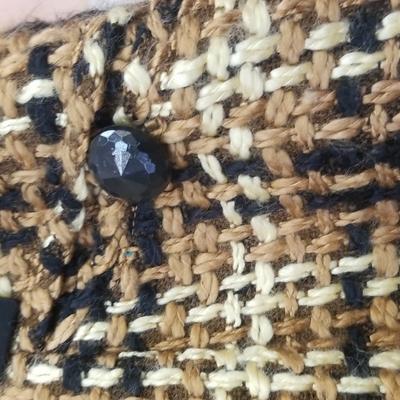 A Line 12 - Picture 2 of 4